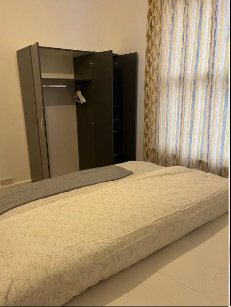 Two Bedroom Apartment In Londyn Zewnętrze zdjęcie
